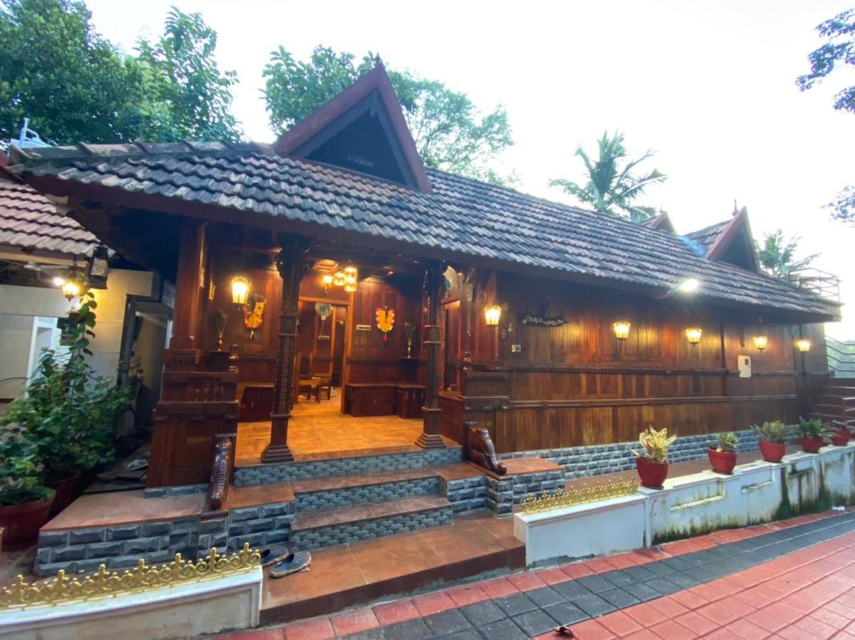 Mayoorapanjaram Neyyattinkara Экстерьер фото