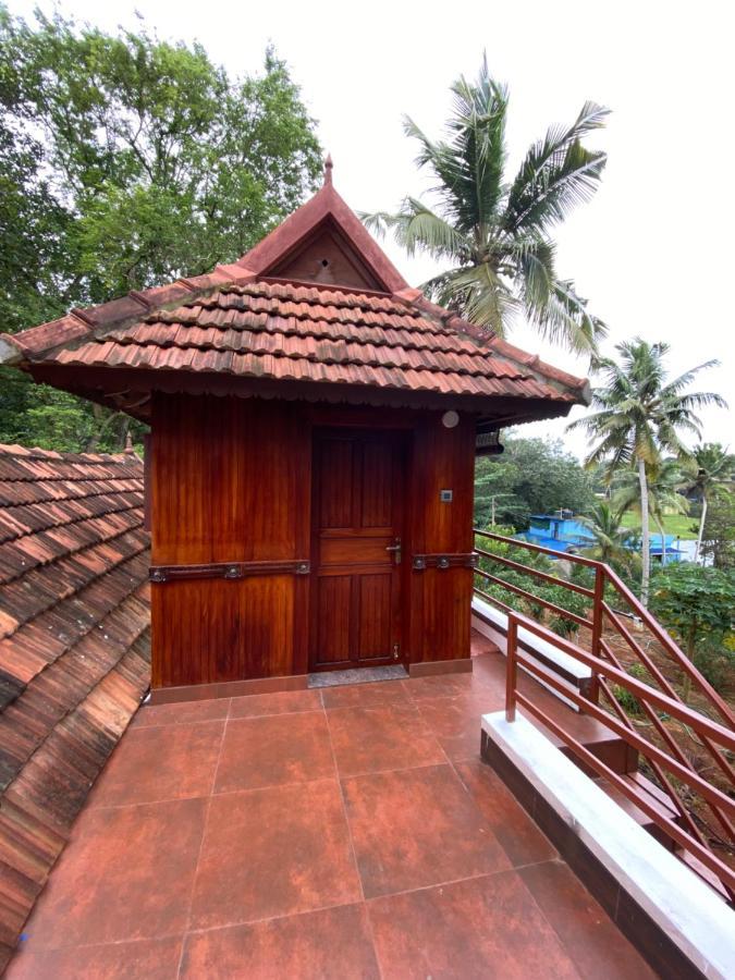 Mayoorapanjaram Neyyattinkara Экстерьер фото